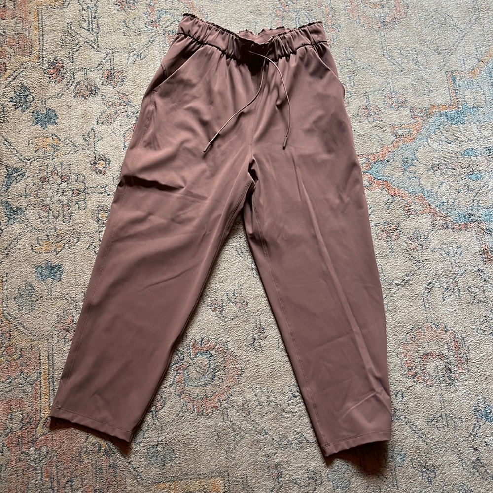 Lululemon stretch high rise crop pants